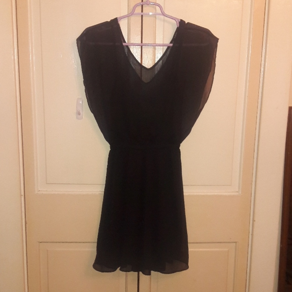 😍Beautiful Must See Shear Dress😍